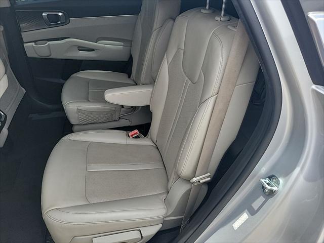 2022 Kia Sorento Hybrid S