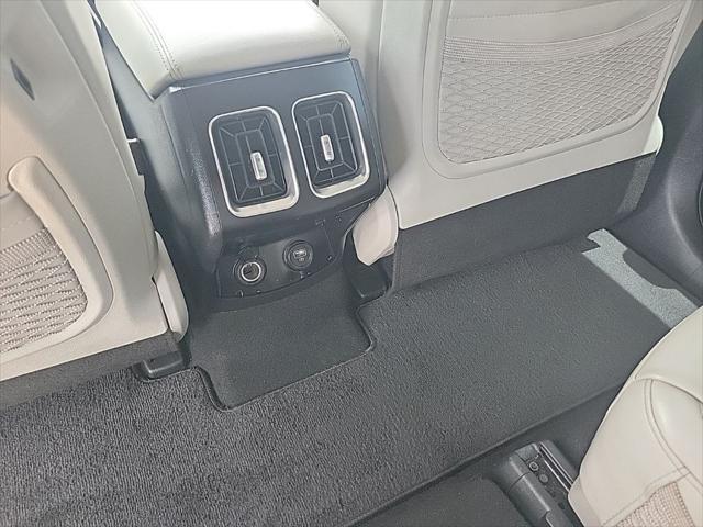 2022 Kia Sorento Hybrid S