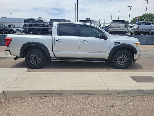 2017 Nissan Titan SV