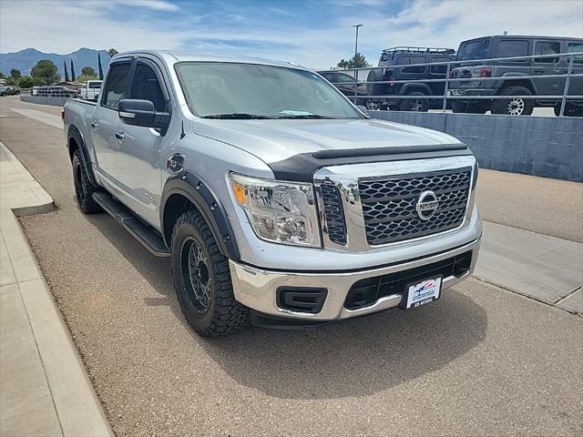 2017 Nissan Titan SV