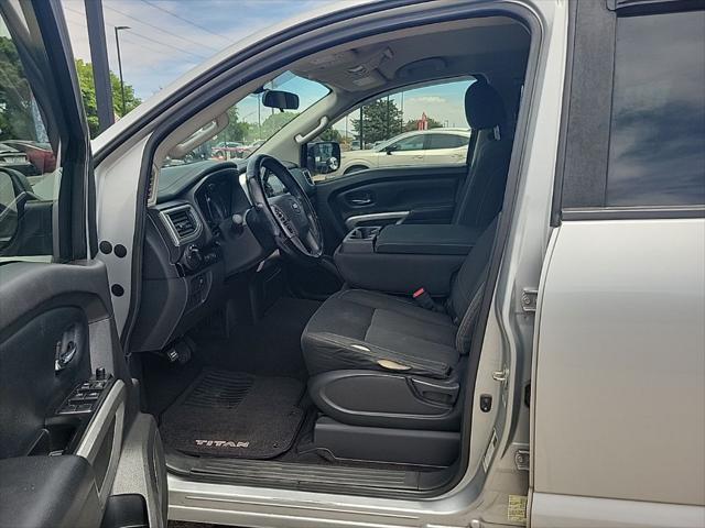 2017 Nissan Titan SV