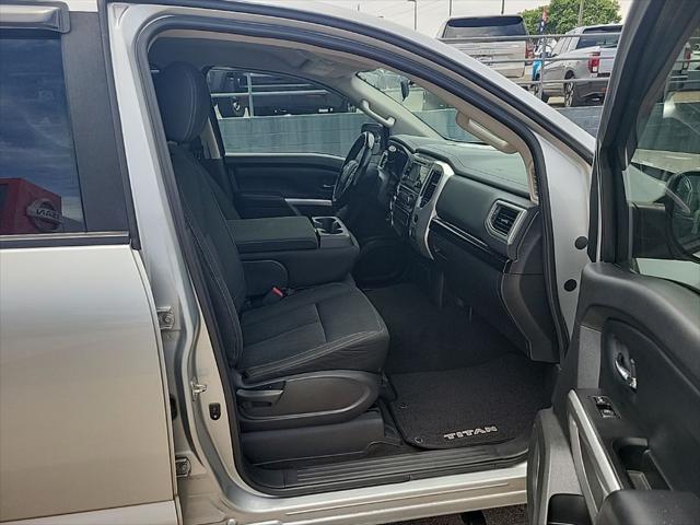 2017 Nissan Titan SV