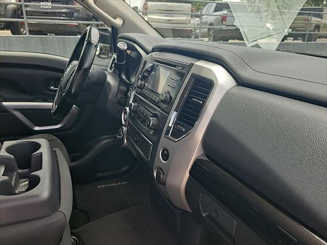 2017 Nissan Titan SV