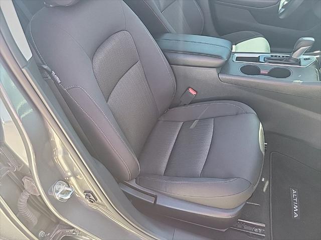 2025 Nissan Altima S FWD