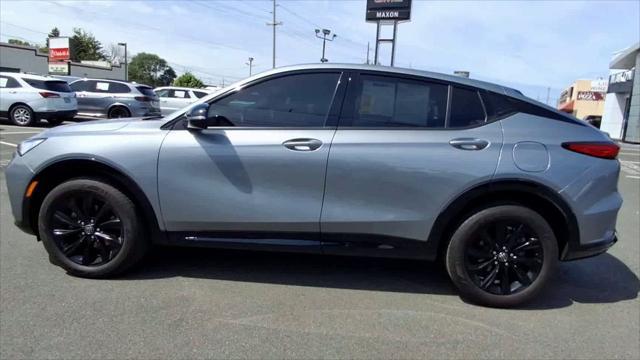 2024 Buick NV Sport Touring FWD
