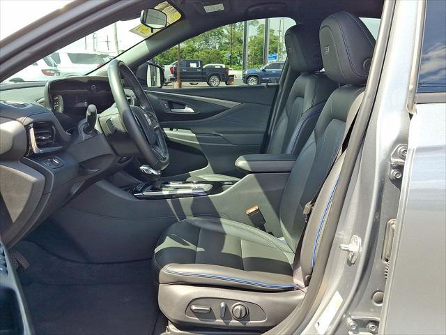 2024 Buick NV Sport Touring FWD