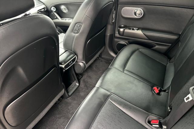 2023 Genesis GV60 Advanced AWD