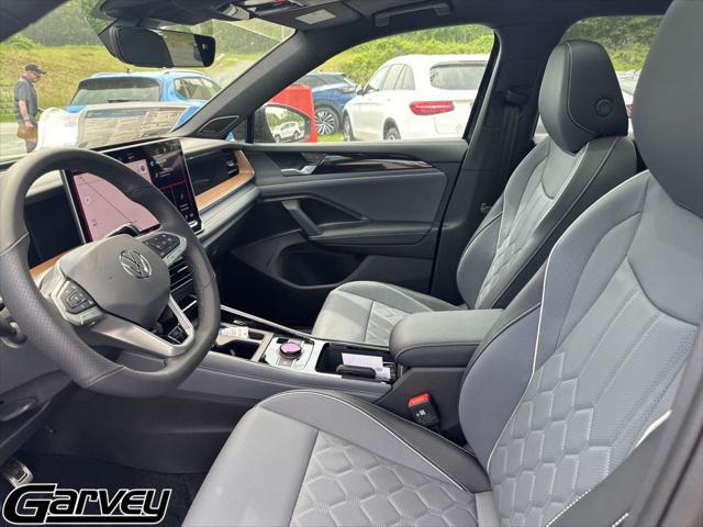 2026 Volkswagen Tiguan SEL R-Line Turbo