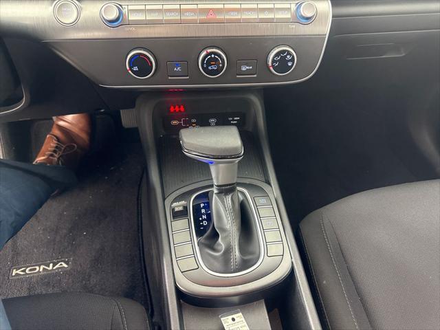 2024 Hyundai Kona SE
