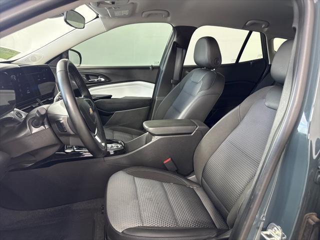 2025 Chevrolet Trax FWD LT