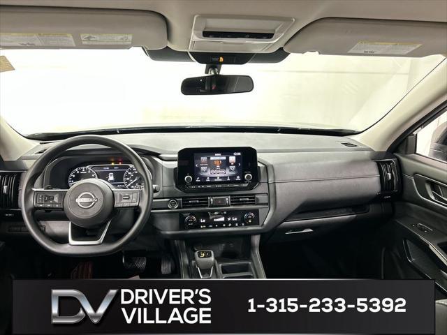 2023 Nissan Pathfinder S 4WD