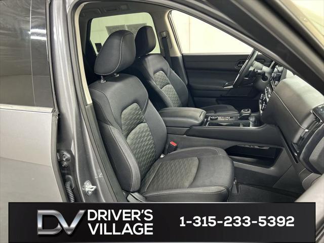 2023 Nissan Pathfinder S 4WD
