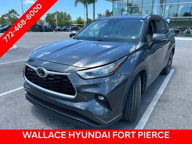 2020 Toyota Highlander XLE for sale in FT PIERCE, FL