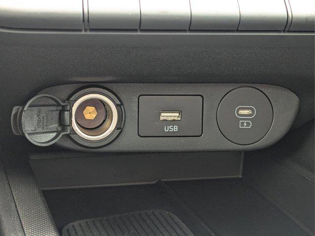 2024 Hyundai Elantra Hybrid Limited