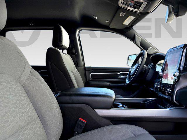 2025 Ram 1500 Big Horn Crew Cab 4x4 5'7" Box