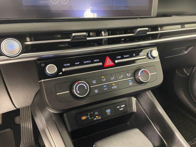 2026 Hyundai Santa Cruz SE