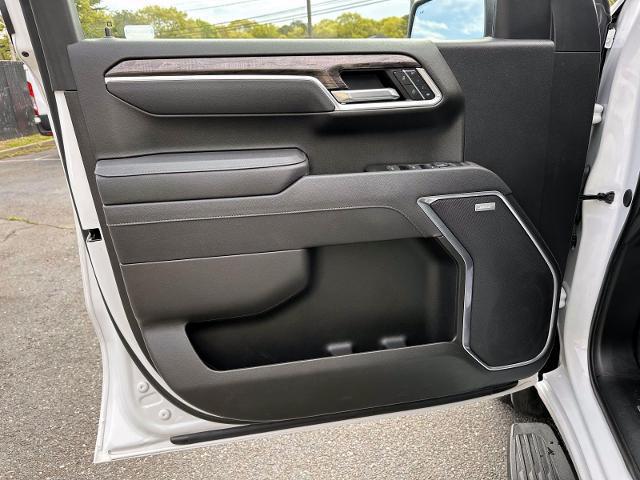 2025 Chevrolet Silverado 1500 4WD Crew Cab Short Bed LTZ