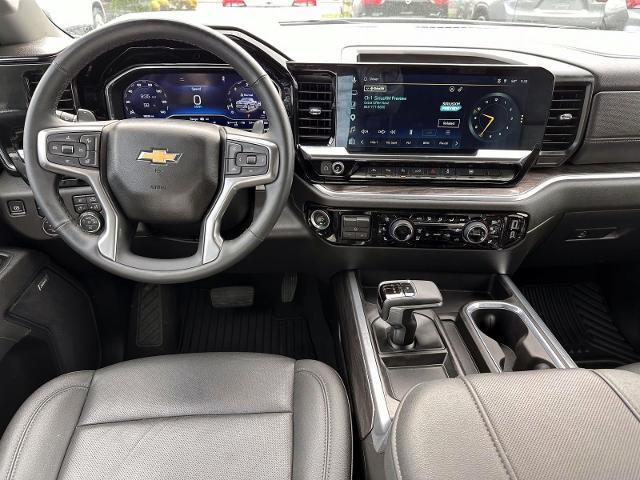 2025 Chevrolet Silverado 1500 4WD Crew Cab Short Bed LTZ