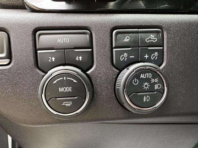 2025 Chevrolet Silverado 1500 4WD Crew Cab Short Bed LTZ