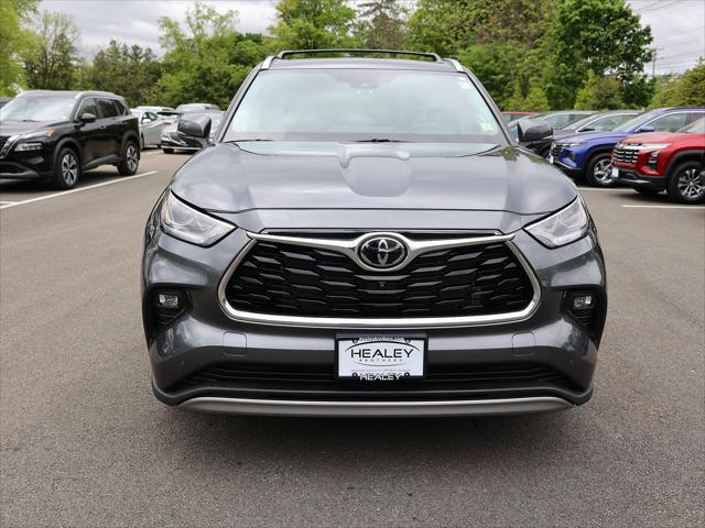 2023 Toyota Highlander Platinum