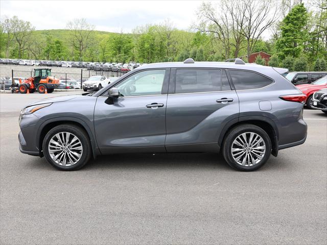 2023 Toyota Highlander Platinum