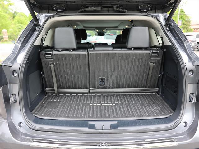 2023 Toyota Highlander Platinum