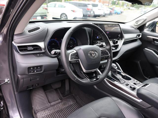 2023 Toyota Highlander Platinum