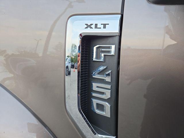 2022 Ford F-450 XLT