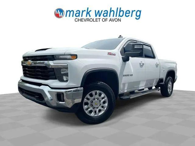 2025 Chevrolet Silverado 2500HD 4WD Crew Cab Standard Bed LT for sale in Avon, OH