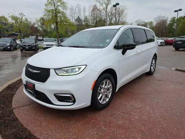 2024 Chrysler Pacifica Touring L for sale in South Burlington, VT