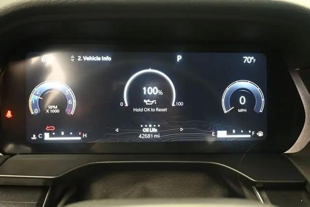 2023 Jeep Grand Cherokee L Laredo 4x4