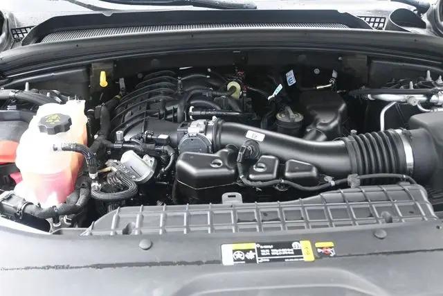 2023 Jeep Grand Cherokee L Laredo 4x4