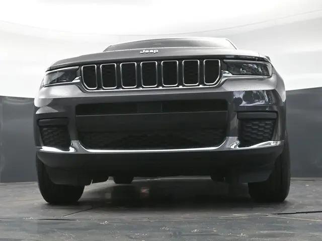 2023 Jeep Grand Cherokee L Laredo 4x4