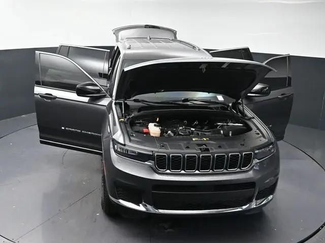2023 Jeep Grand Cherokee L Laredo 4x4