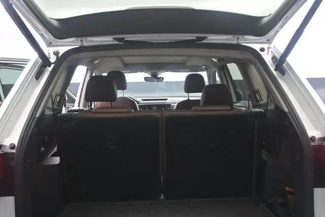 2023 Volkswagen Atlas 2.0T SEL