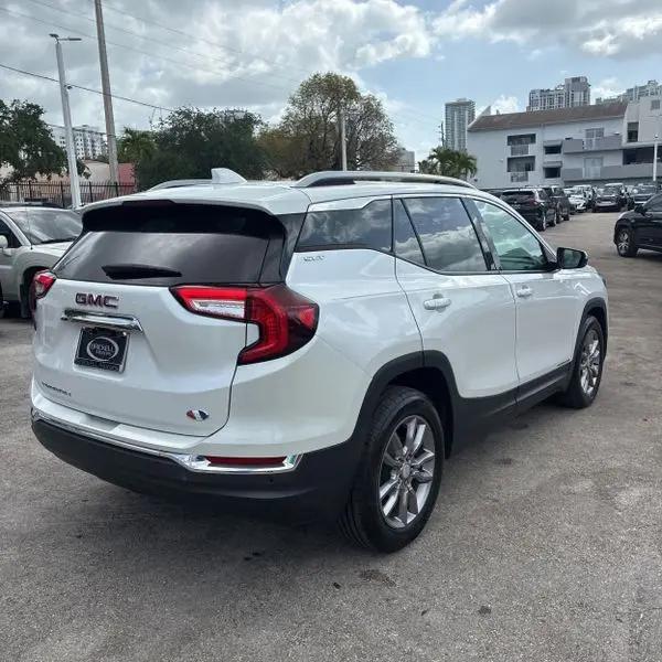 2022 GMC Terrain FWD SLT