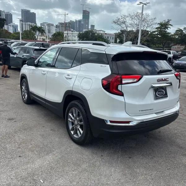 2022 GMC Terrain FWD SLT