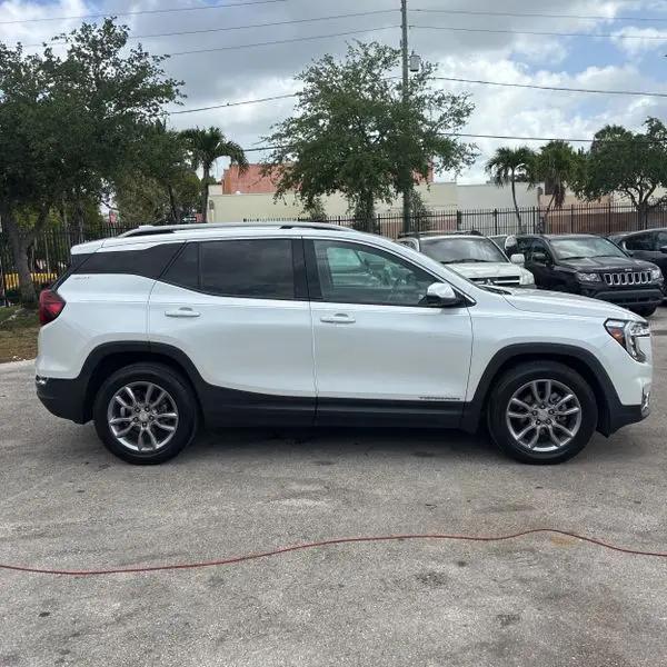 2022 GMC Terrain FWD SLT