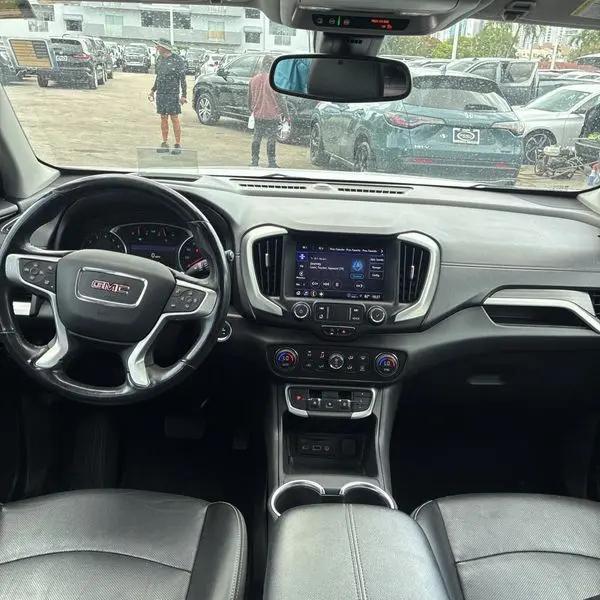 2022 GMC Terrain FWD SLT