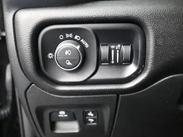 2022 Ram 1500 Laramie Crew Cab 4x4 5'7" Box