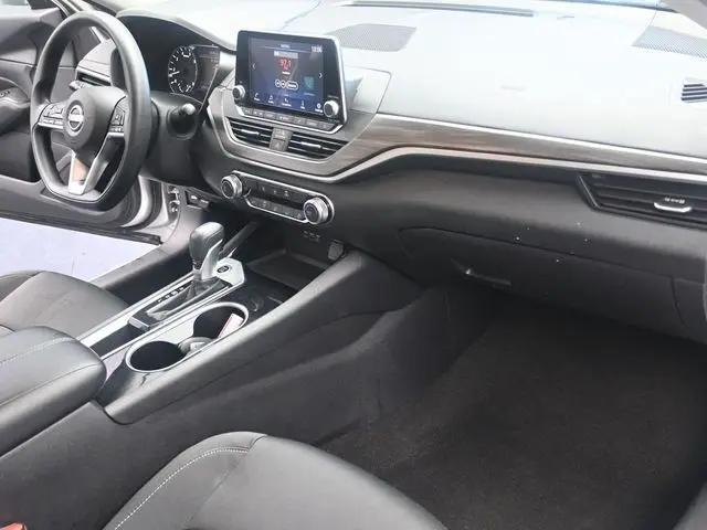 2024 Nissan Altima SV FWD