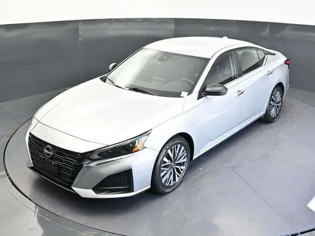 2024 Nissan Altima SV FWD