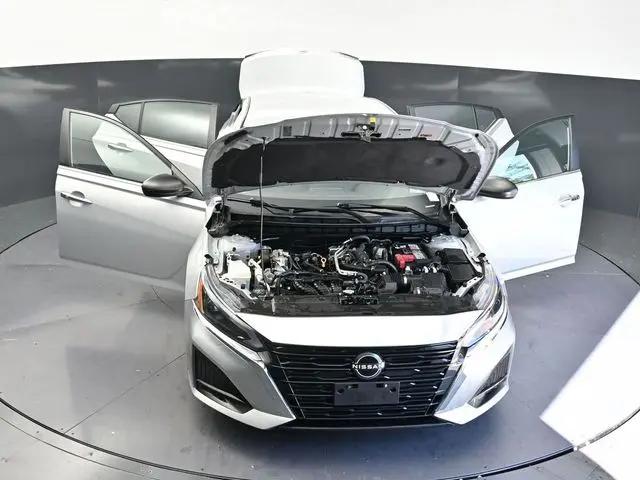 2024 Nissan Altima SV FWD