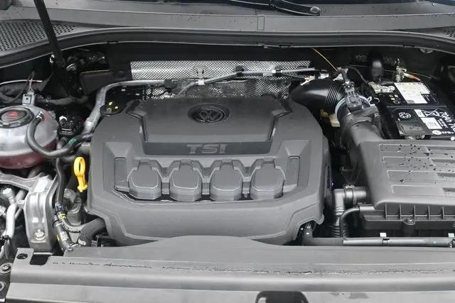 2024 Volkswagen Tiguan 2.0T SEL R-Line