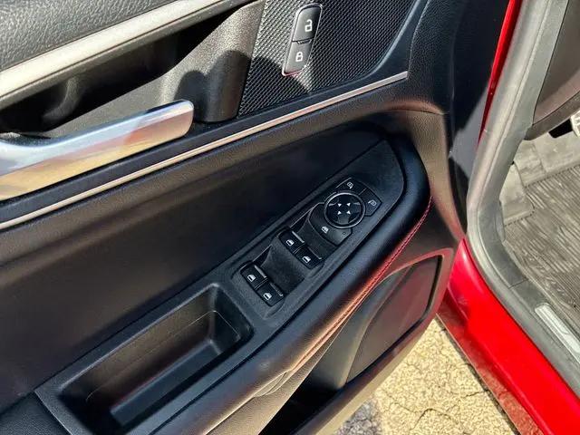 2022 Ford Edge ST-Line