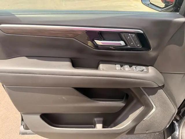 2025 Chevrolet Tahoe 4WD Z71