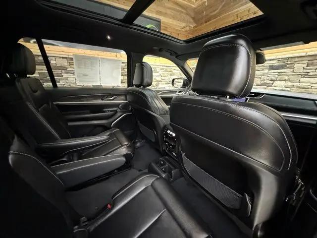 2024 Jeep Grand Cherokee L Limited 4x4