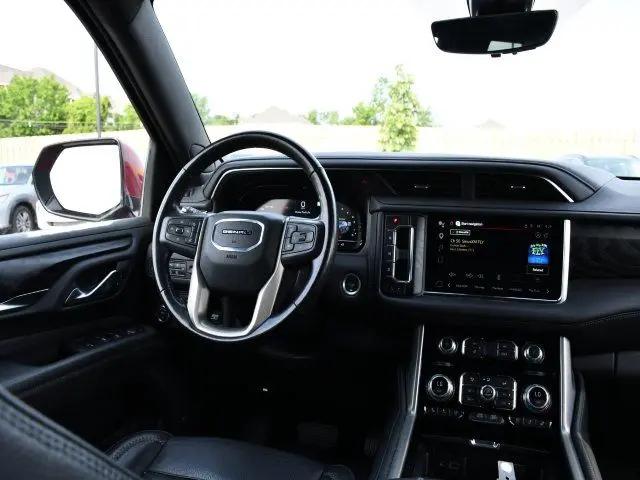 2022 GMC Yukon 4WD Denali