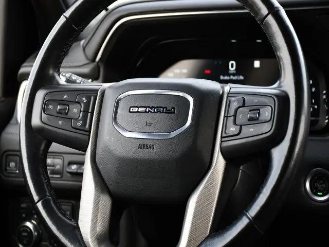 2022 GMC Yukon 4WD Denali