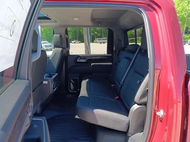 2026 GMC Sierra 2500HD Crew Cab, Standard Bed, SLT, 4WD
